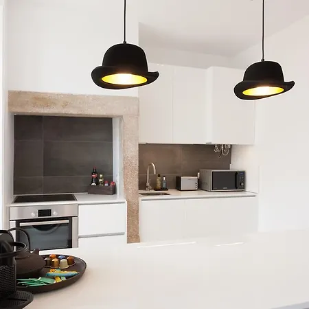 Your Santa Apolonia Lisboa