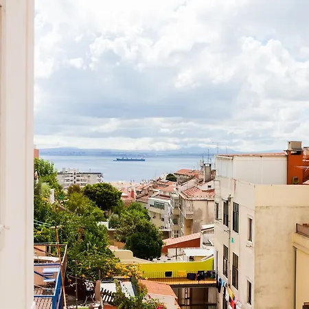 Appartement Your Santa Apolonia