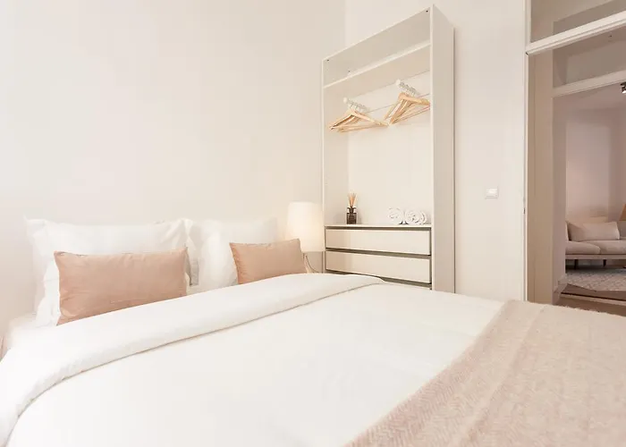 Your Santa Apolonia * Lisboa