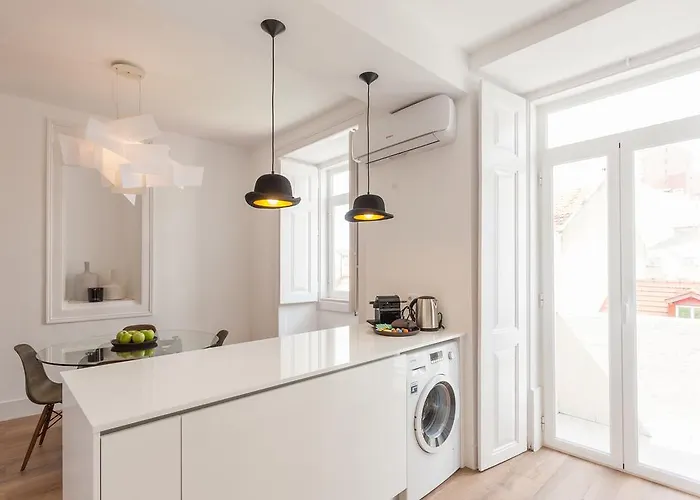 Your Santa Apolonia * Lisboa