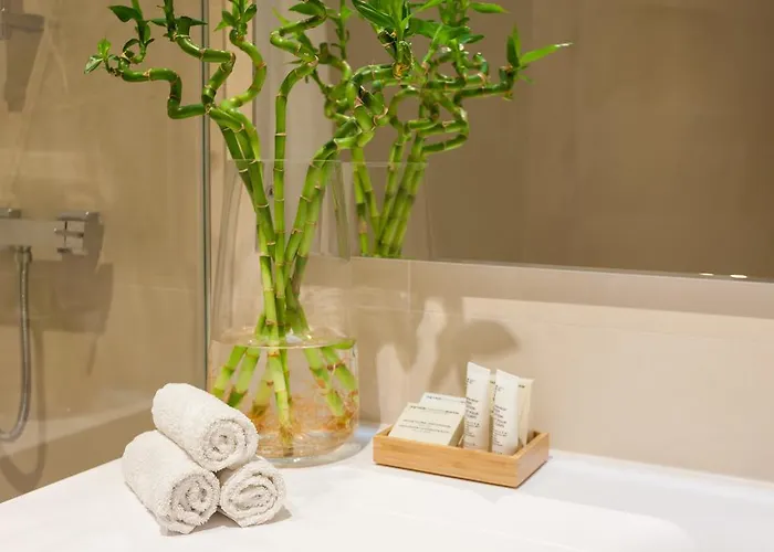 Your Santa Apolonia * Lisboa